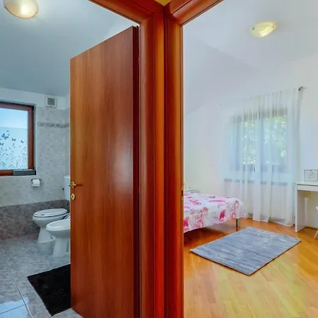 Apartment Mirjan